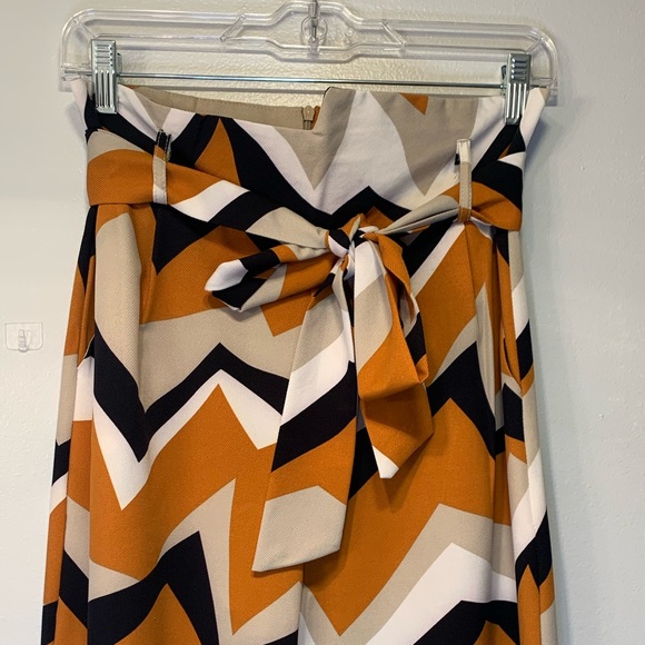 Wide-Leg Patterned Trouser with Waist Tie - Picture 6 of 7